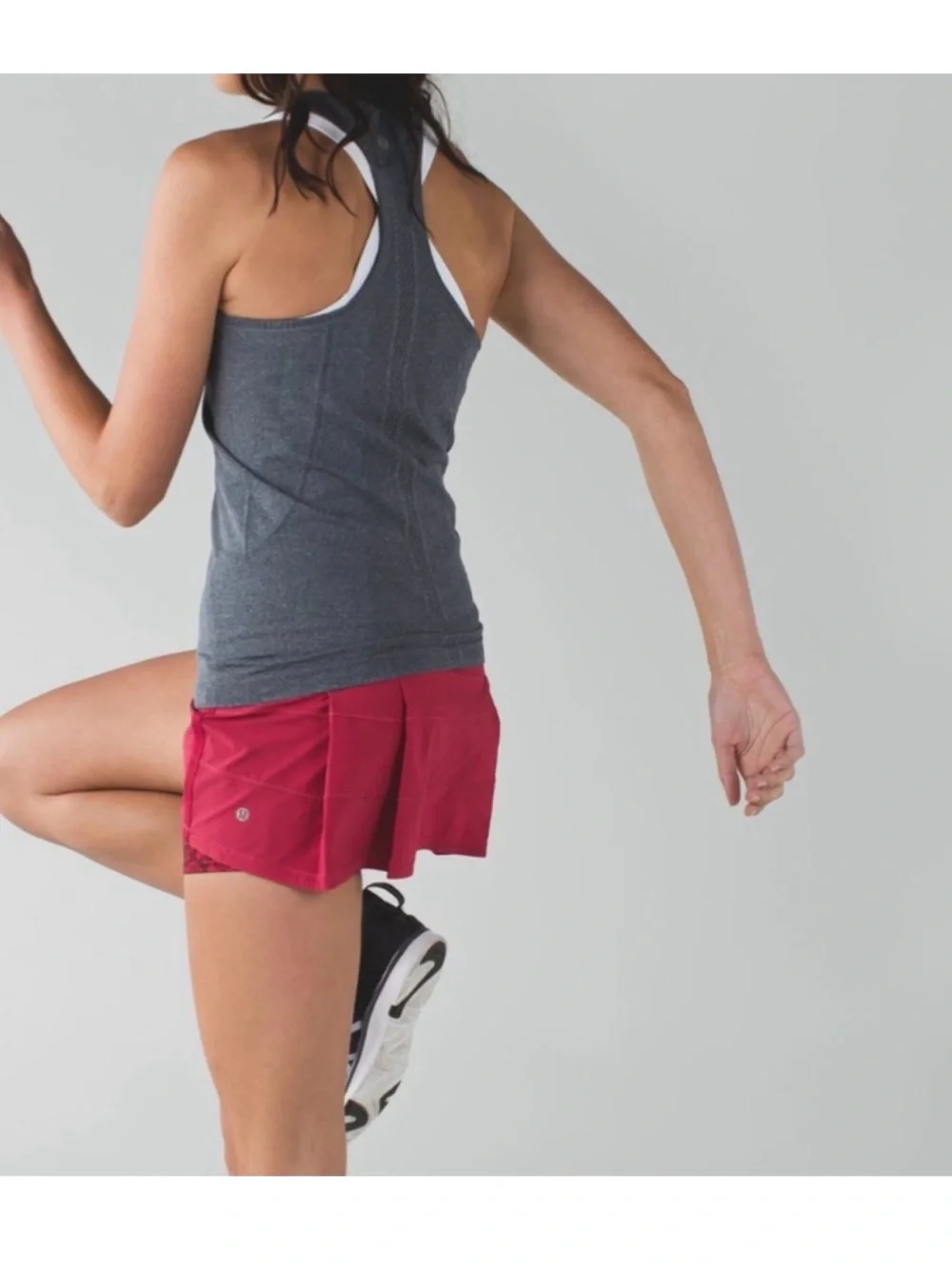 Lululemon Pace Rival Skirt II Size 10 Cranberry